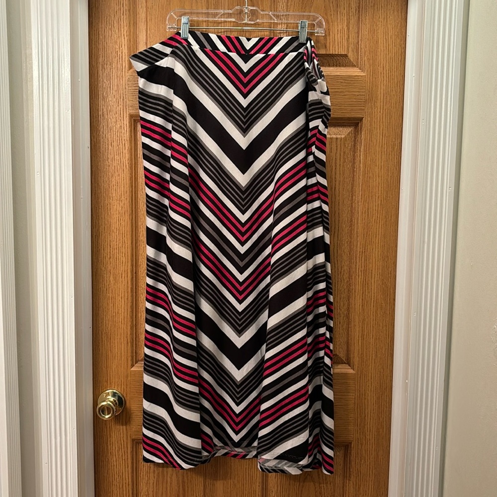 Long Modest Cato Skirt - black-white-gray-hot pink design